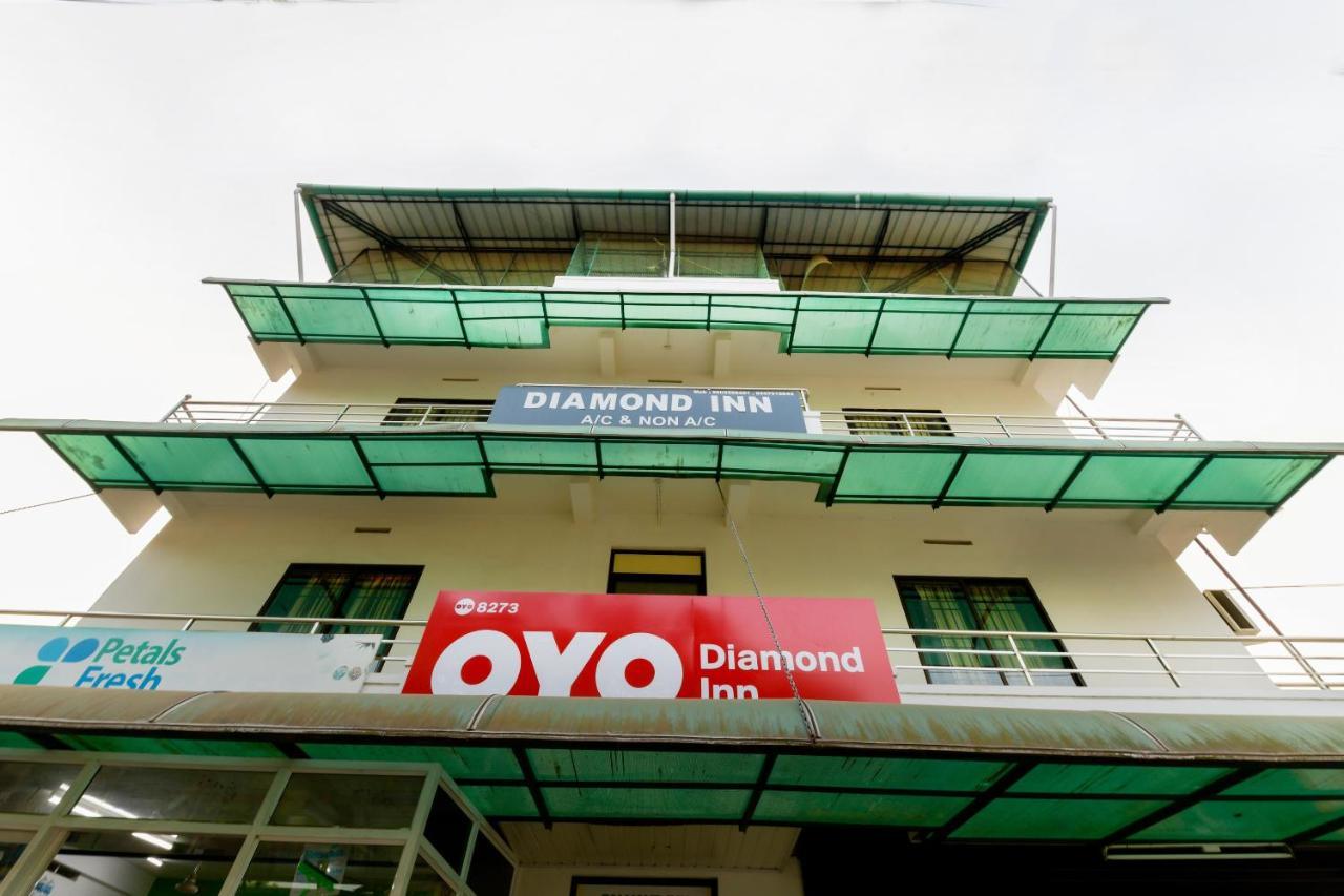 Oyo 8273 Diamond Inn Kochi Luaran gambar